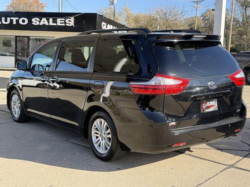 2015 Toyota Sienna XLE
