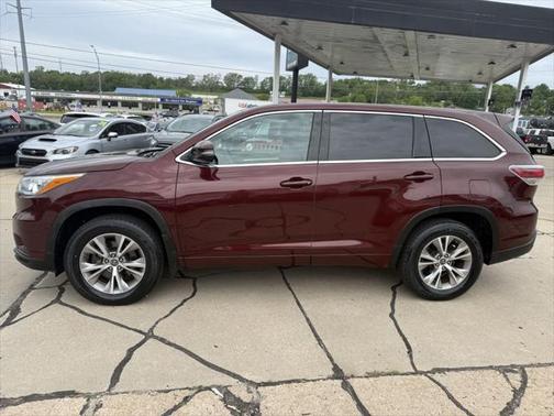 2016 Toyota Highlander LE