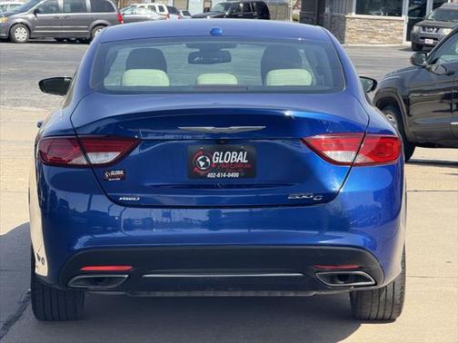 2015 Chrysler 200 C
