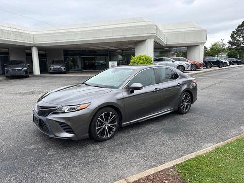 Predawn Gray Mica 2019 Toyota Camry SE