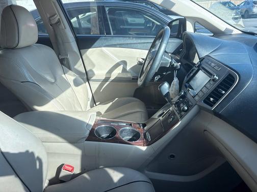 Attitude Black 2015 Toyota Venza XLE