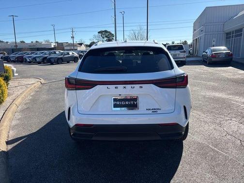 2026 Lexus NX 450h+ Luxury