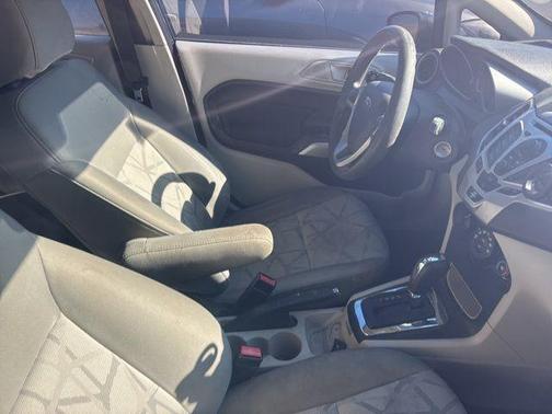2013 Ford Fiesta SE