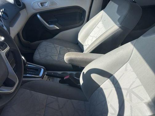 2013 Ford Fiesta SE
