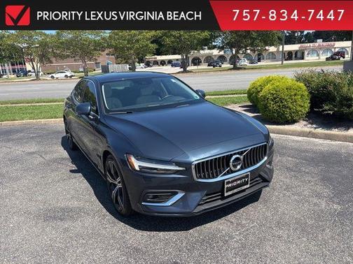 2022 Volvo S60 B5 Inscription