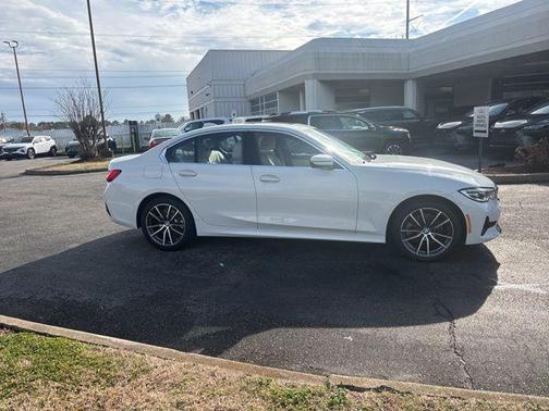 2019 BMW 330 i xDrive