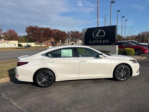 2025 Lexus ES 350 Base