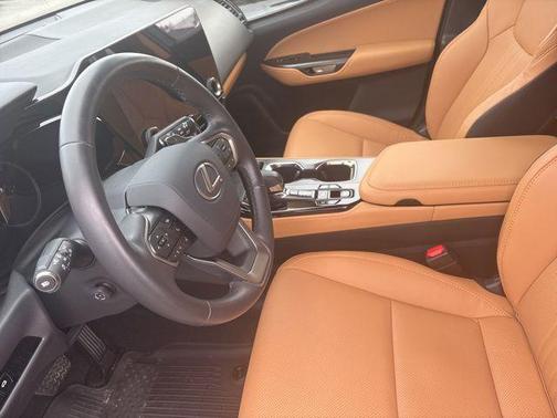 2025 Lexus NX 350 Premium