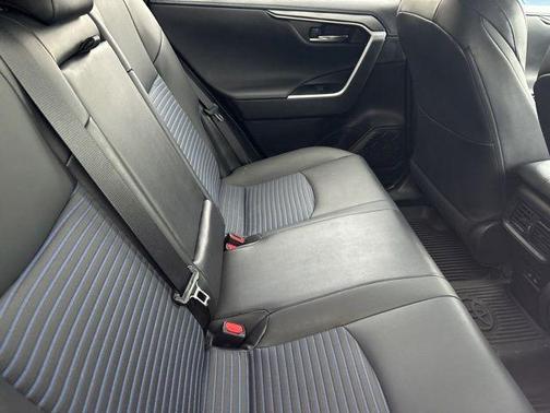 Midnight Black Metallic 2022 Toyota RAV4 Hybrid XSE