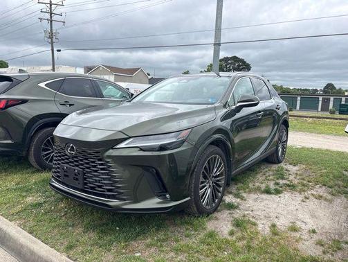 Nori Green Pearl 2025 Lexus RX 450h+ Luxury