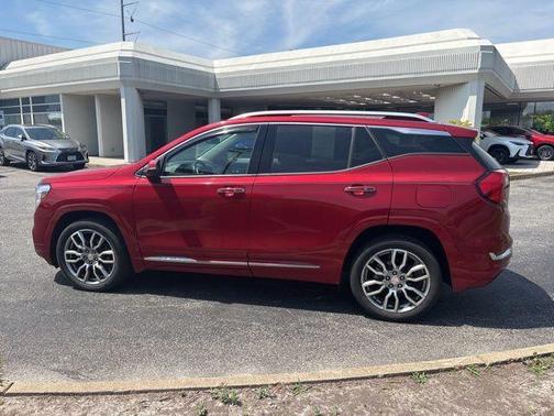 2022 GMC Terrain Denali