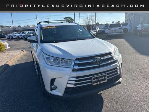 2019 Toyota Highlander 