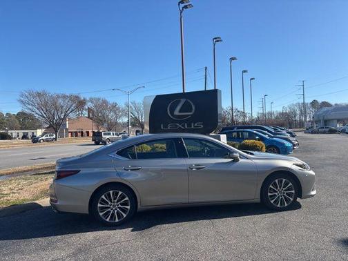 2020 Lexus ES 350 Base