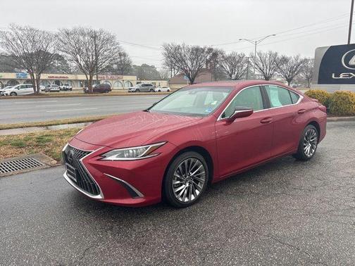 2025 Lexus ES 300h Luxury