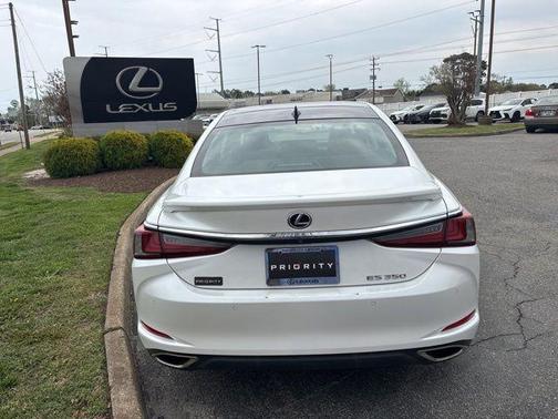2022 Lexus ES 350 Ultra Luxury