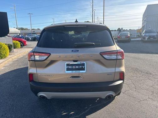2020 Ford Escape Titanium Hybrid