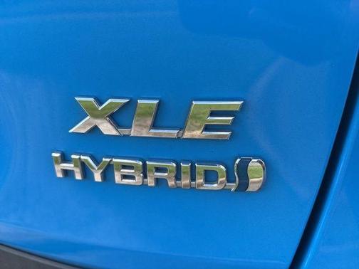 2021 Toyota RAV4 Hybrid XLE Premium
