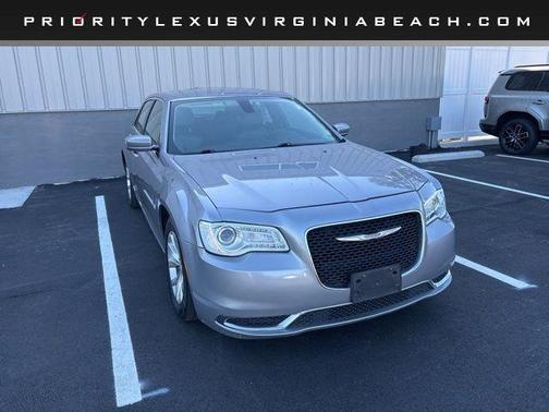 2016 Chrysler 300 Limited