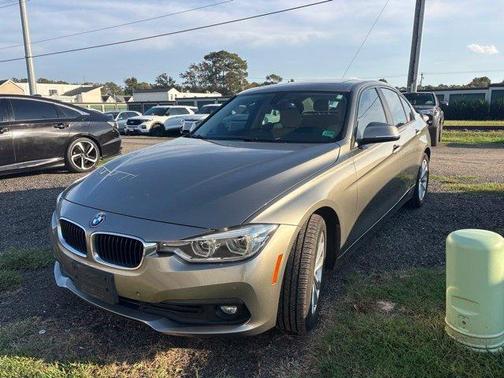 Platinum Silver Metallic 2017 BMW 320 i