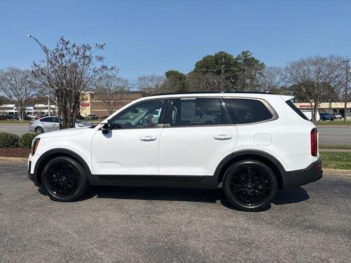 Glacial White Pearl 2022 Kia Telluride SX