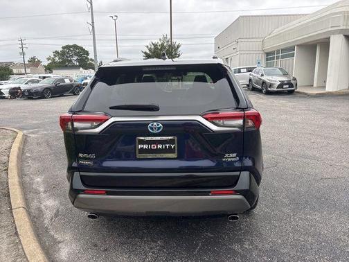 2019 Toyota RAV4 Hybrid XSE