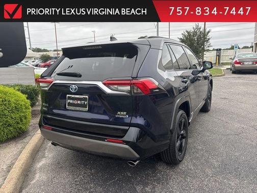 2019 Toyota RAV4 Hybrid XSE