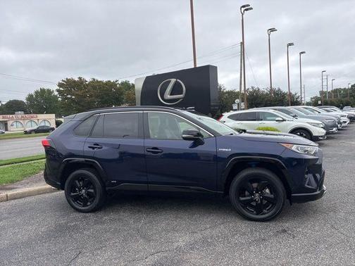 2019 Toyota RAV4 Hybrid XSE