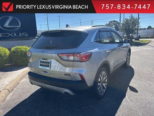 2021 Ford Escape Titanium Hybrid