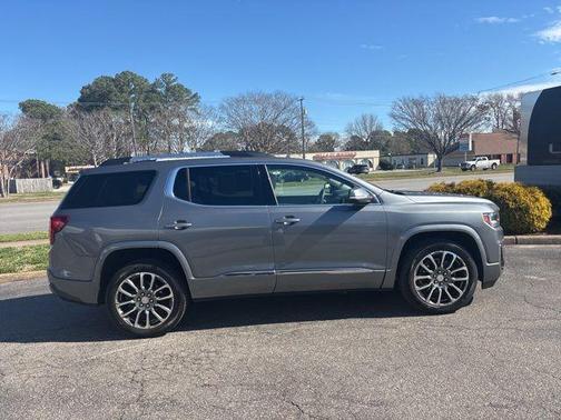 2022 GMC Acadia Denali