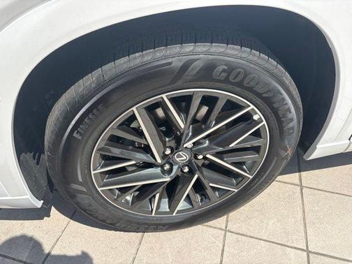 Pearl 2026 Lexus TX 350 Premium