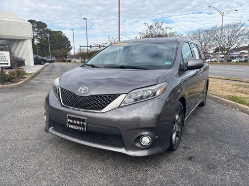 2016 Toyota Sienna L