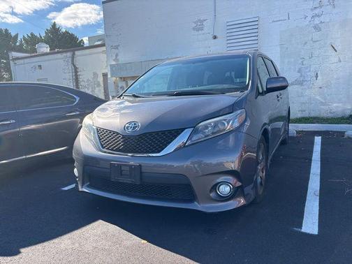 2016 Toyota Sienna L