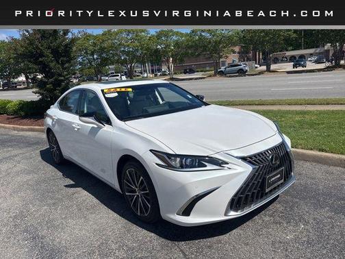 White Pearl 2025 Lexus ES 350 350