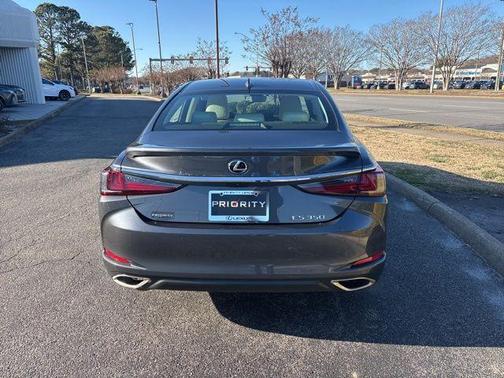 2022 Lexus ES 350 Base