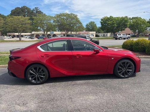 Infrared 2023 Lexus IS 350 F Sport