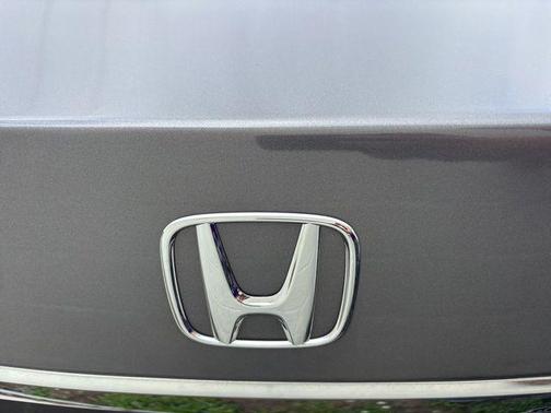 Modern Steel Metallic 2017 Honda Accord EX-L