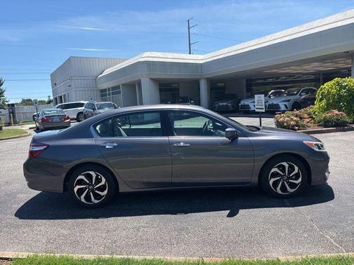 Modern Steel Metallic 2017 Honda Accord EX-L