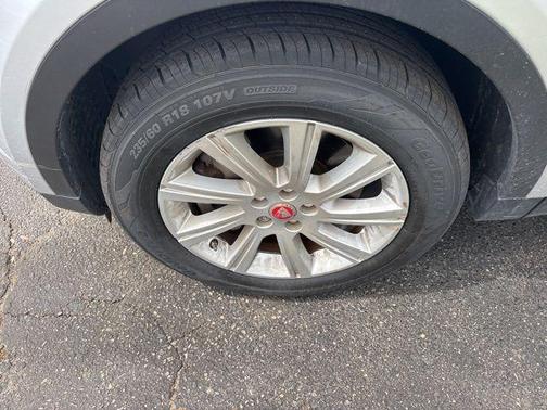 Indus Silver 2019 Jaguar E-PACE S