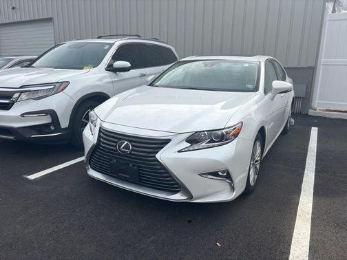 2017 Lexus ES 350 Base