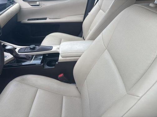 2017 Lexus ES 350 Base