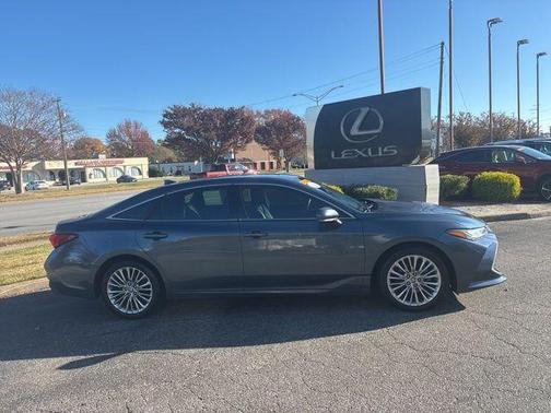 2022 Toyota Avalon Limited