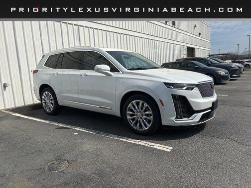 2022 Cadillac XT6 Premium Luxury FWD