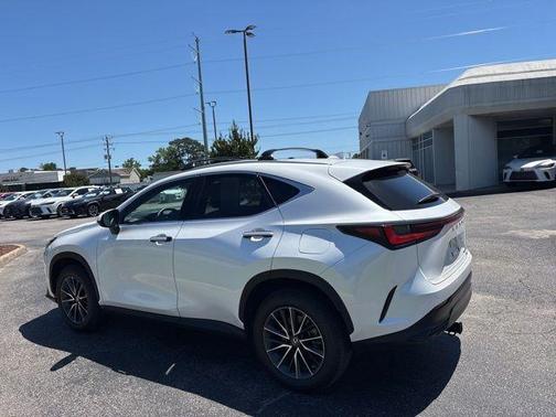 Eminent White Pearl 2022 Lexus NX 350h Premium