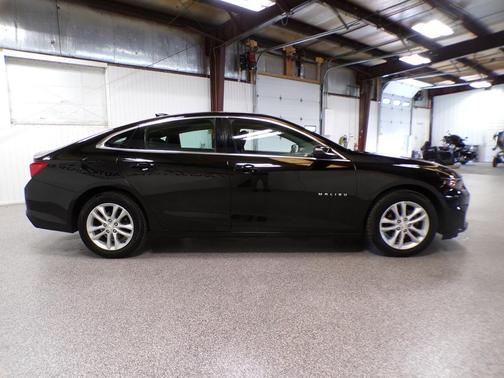 Mosaic Black Metallic 2016 Chevrolet Malibu 1LT