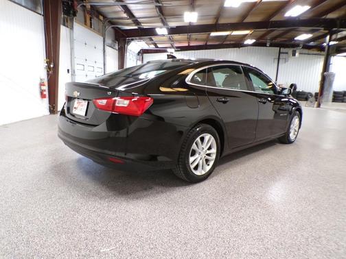 Mosaic Black Metallic 2016 Chevrolet Malibu 1LT
