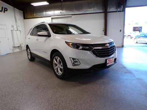 Summit White 2018 Chevrolet Equinox 2LT