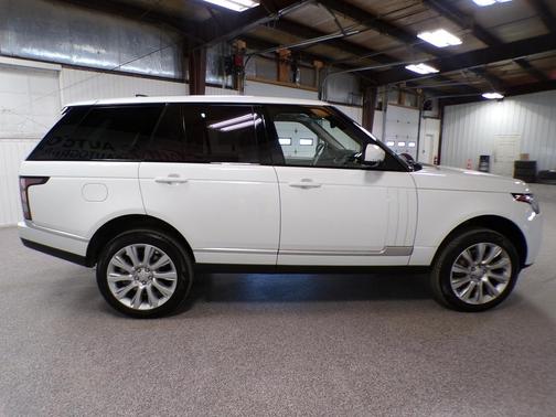 Fuji White 2017 Land Rover Range Rover 5.0L Supercharged