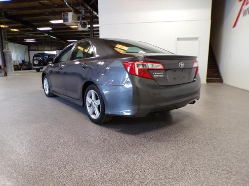 Cosmic Gray Mica 2014 Toyota Camry SE