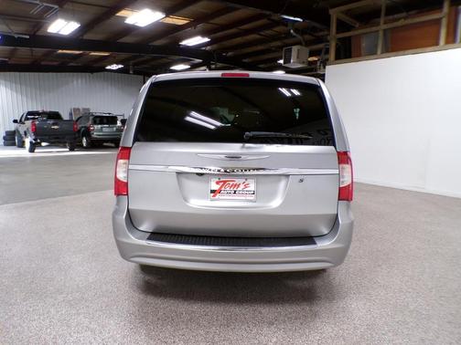 2015 Chrysler Town & Country S