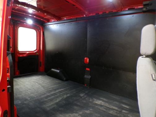 2018 Ford Transit-250 148 WB Medium Roof Cargo